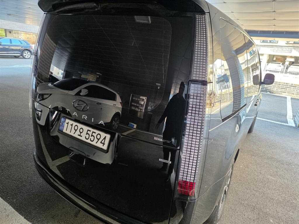 HYUNDAI Staria - Vista 6