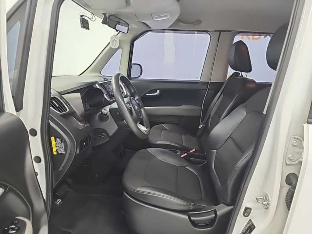 KIA Ray - Vista 11