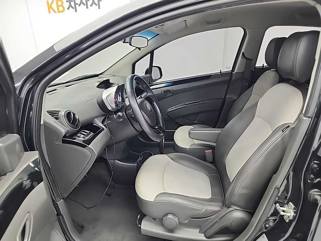 Chevrolet Spark - Vista 11