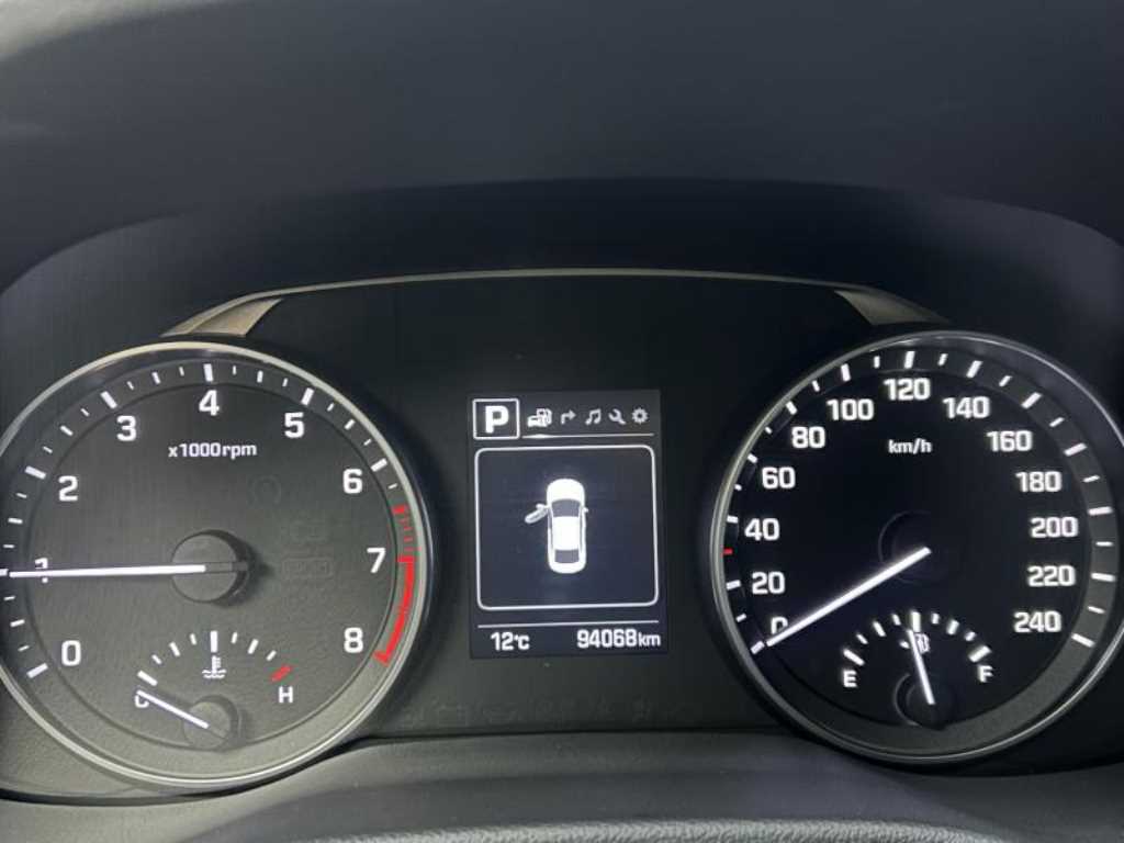 HYUNDAI Avante 2017 Blanco - Importación desde Corea - HF Imports Iquique - Foto 14