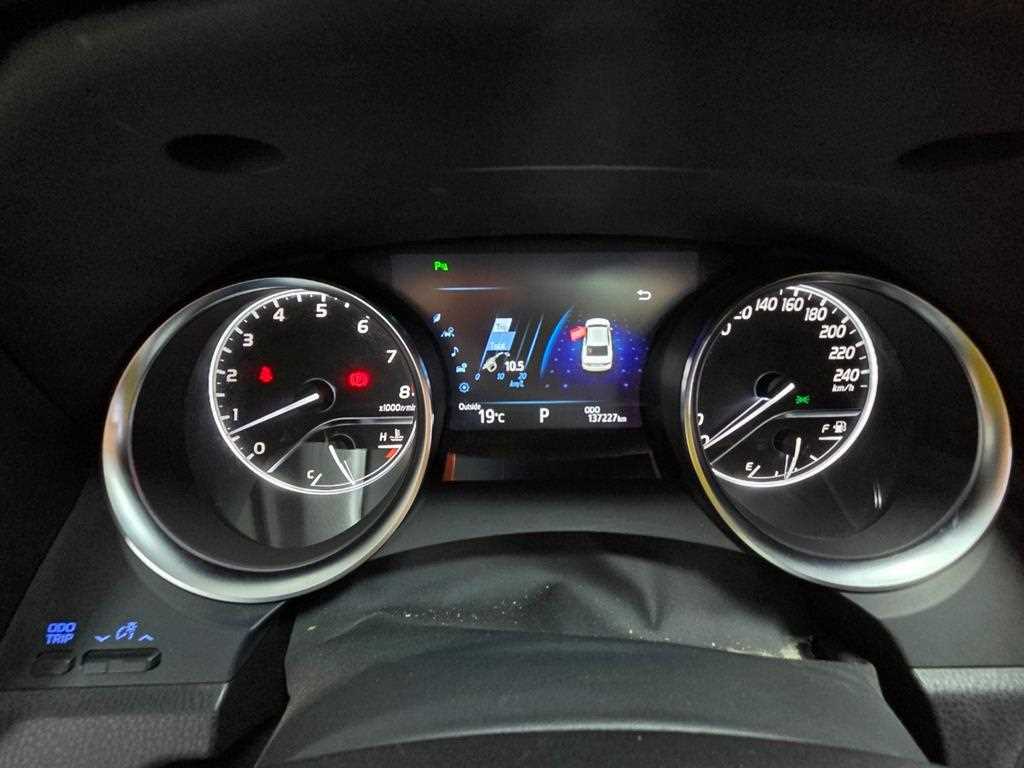 Toyota Camry - Vista 11