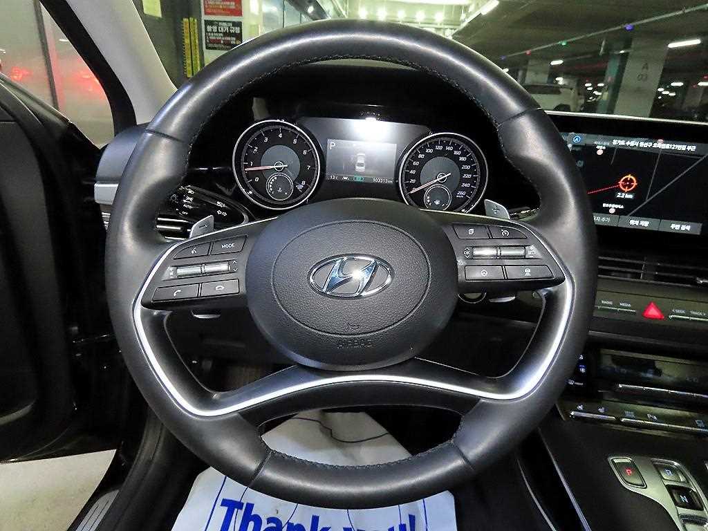 HYUNDAI Grandeur - Vista 8