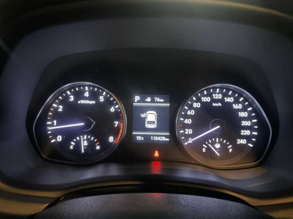 HYUNDAI i30 - Vista 4