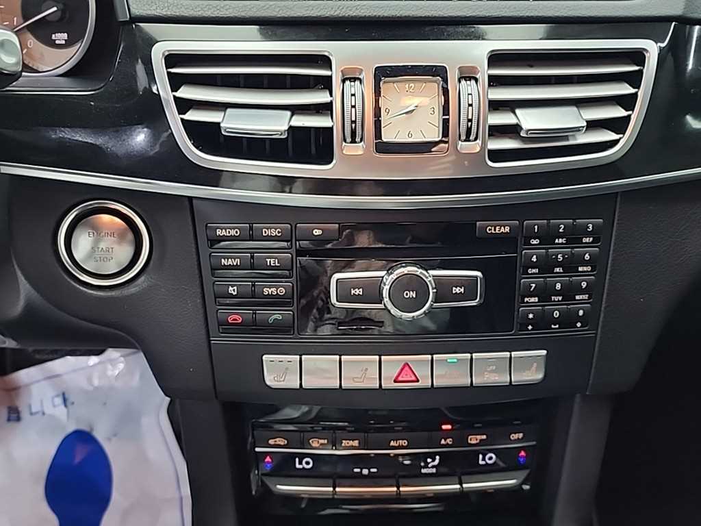 Mercedes Benz E class - Vista 10