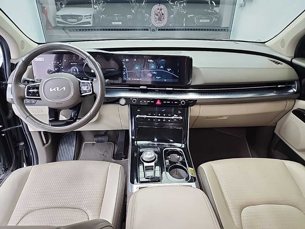 KIA Carnival - Vista 7