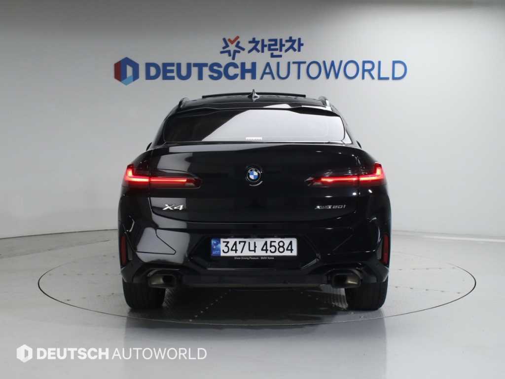 BMW X4 - Vista 4