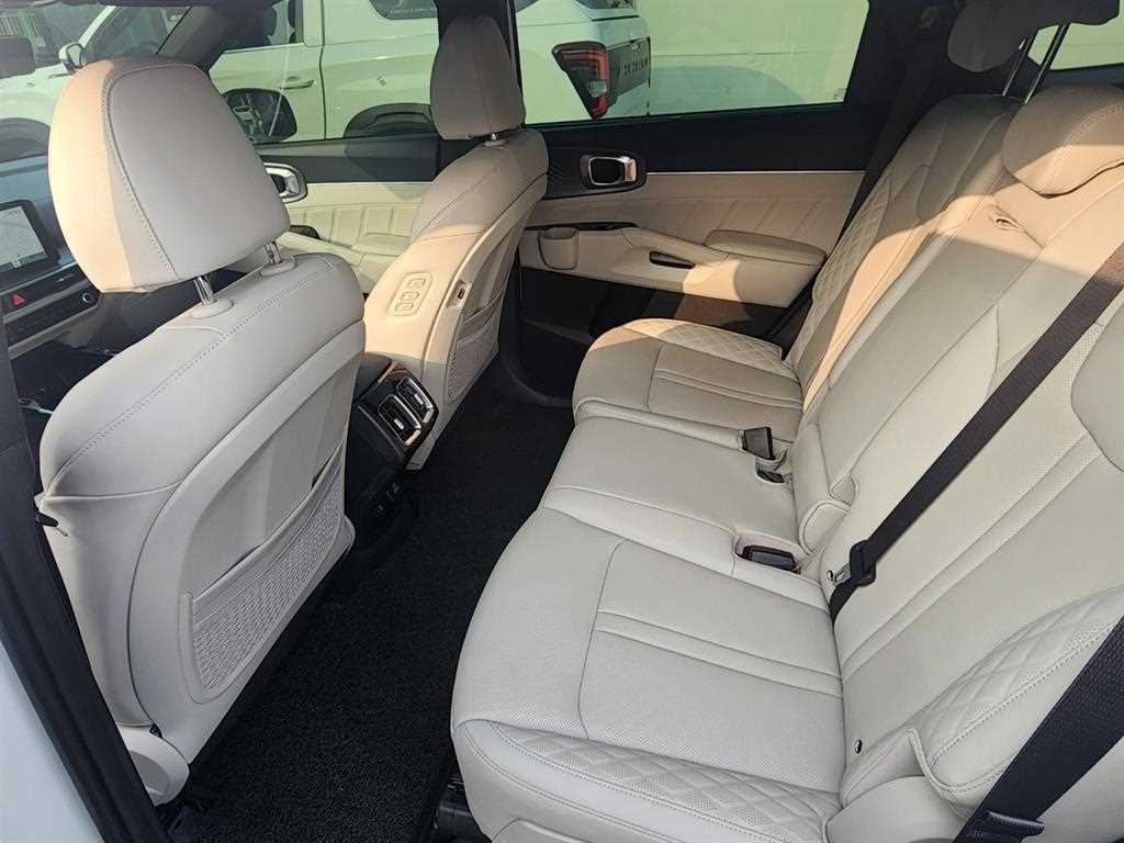 KIA Sorento - Vista 8