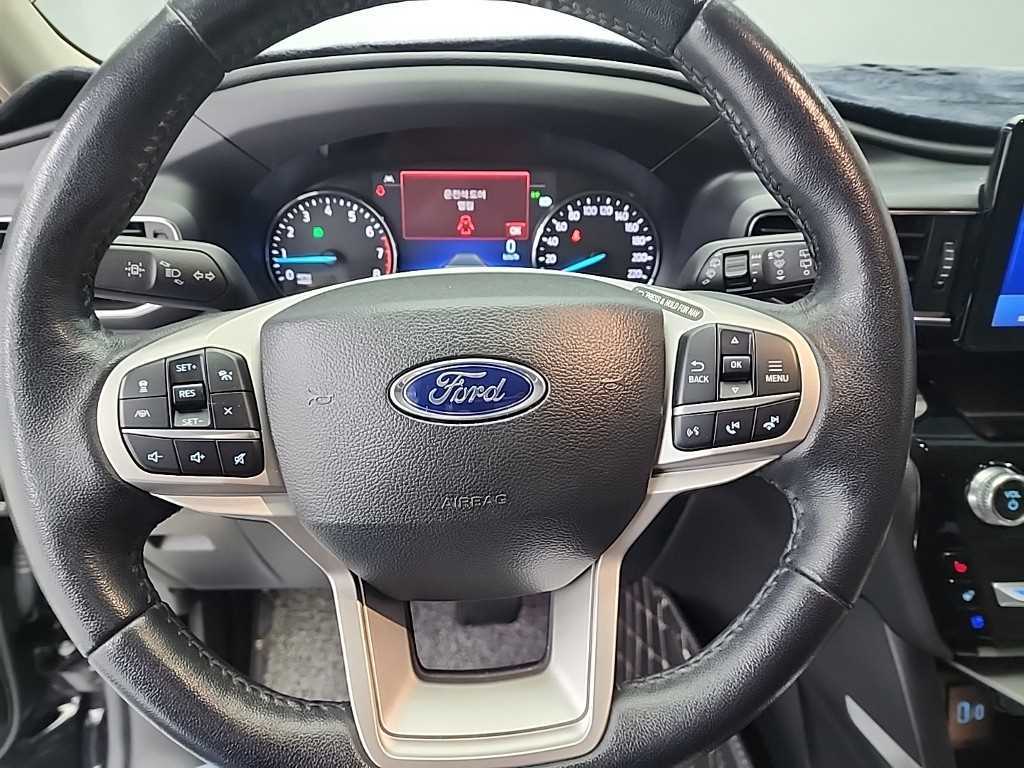 Ford Explorer - Vista 9