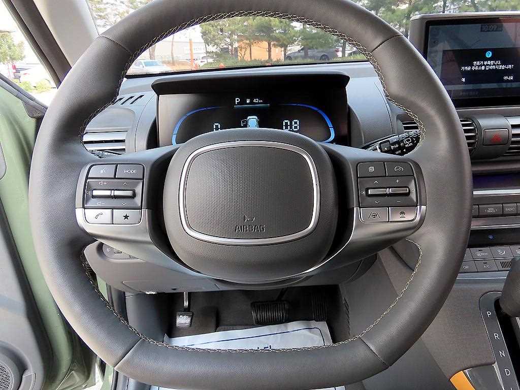 HYUNDAI Casper - Vista 8