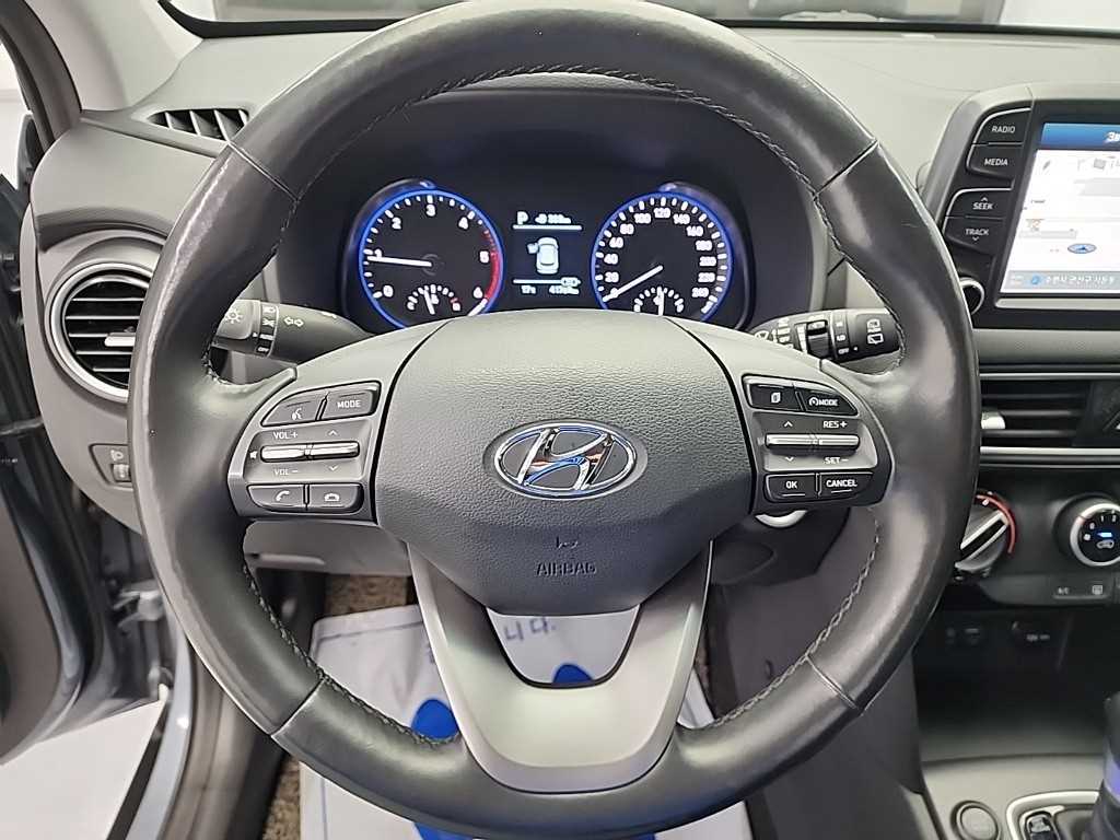 HYUNDAI Kona - Vista 9