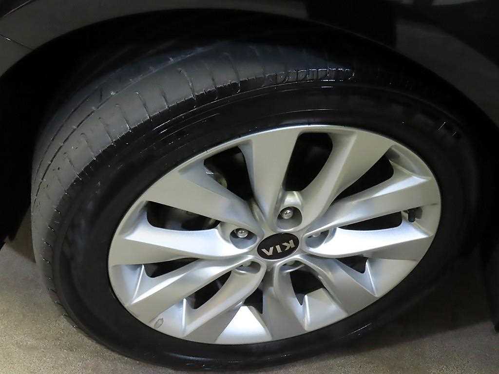 KIA K5 2016 Negro - Importación desde Corea - HF Imports Iquique - Foto 20