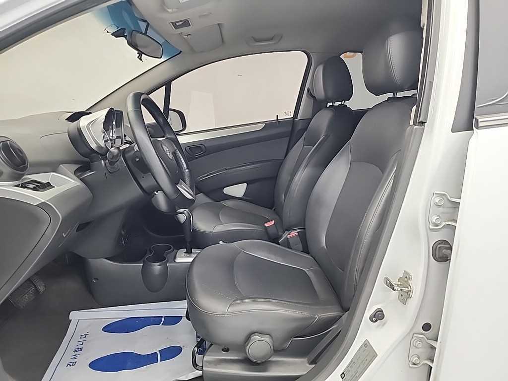 Chevrolet Spark - Vista 11