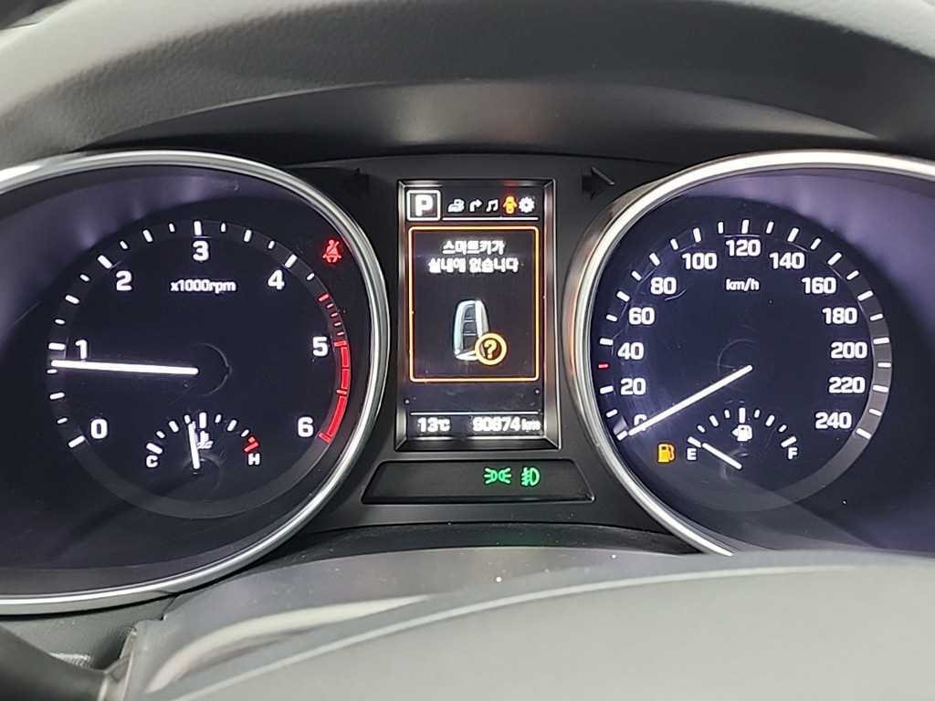 HYUNDAI Santa Fe - Vista 6