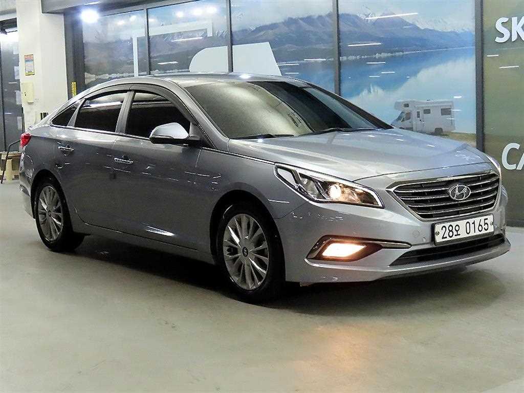 HYUNDAI Sonata - Vista 2