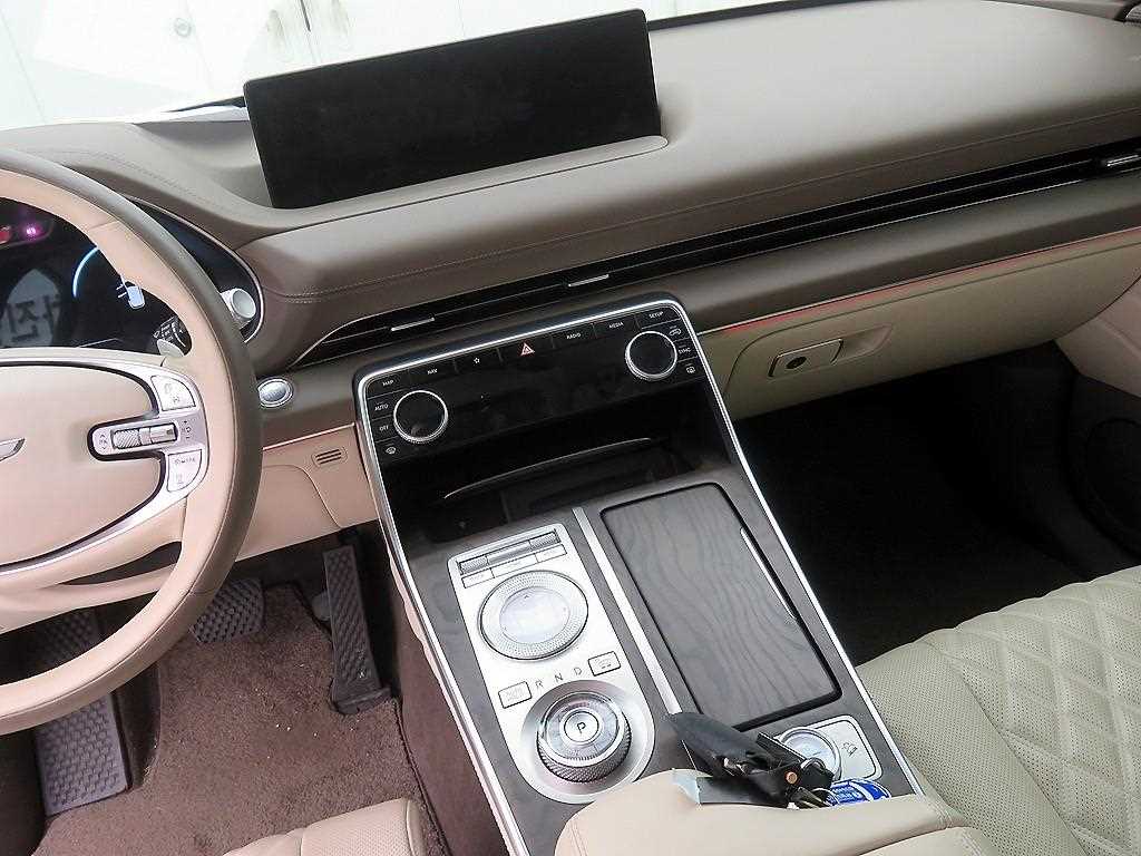 Genesis GV80 - Vista 10