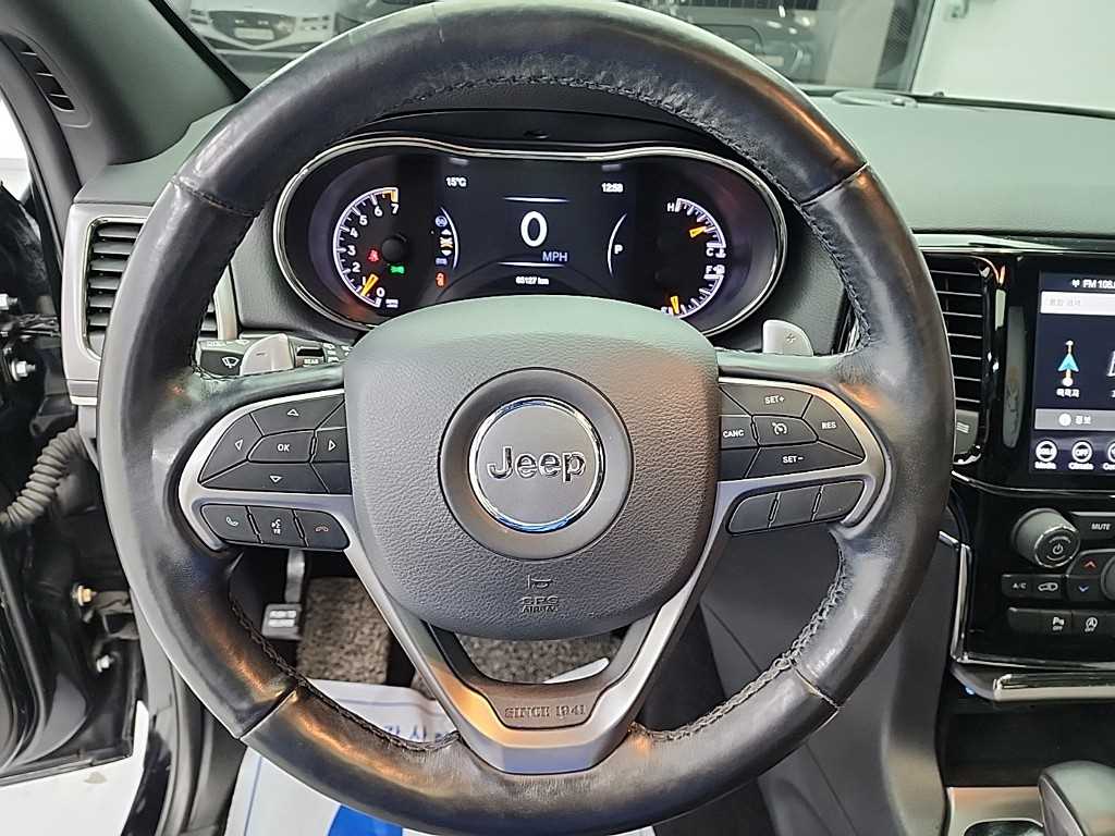 Jeep Cherokee - Vista 9