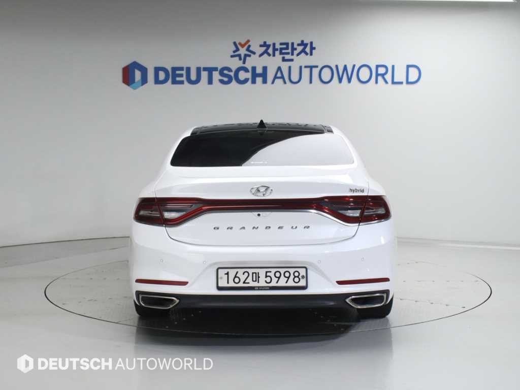 HYUNDAI Grandeur - Vista 4