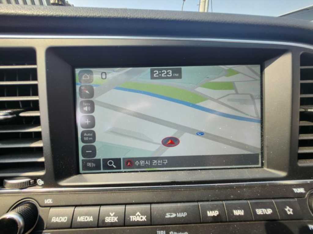 HYUNDAI Avante - Vista 11