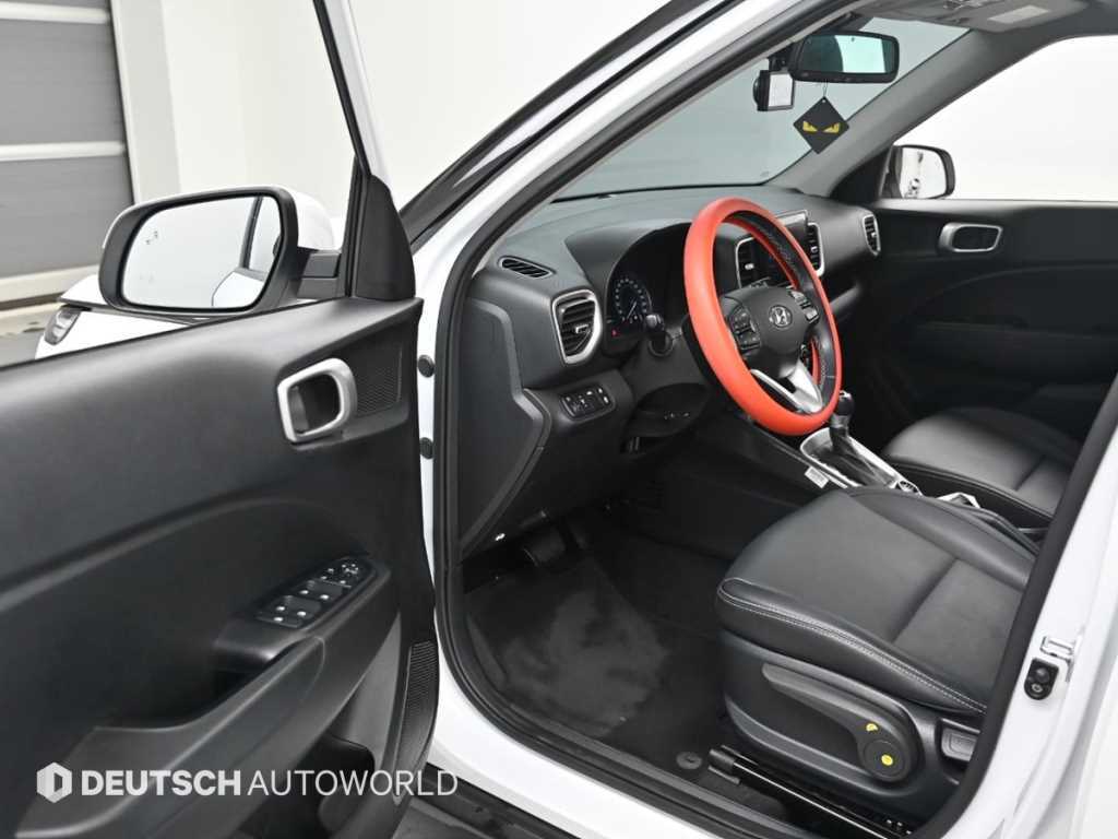 HYUNDAI Venue - Vista 11