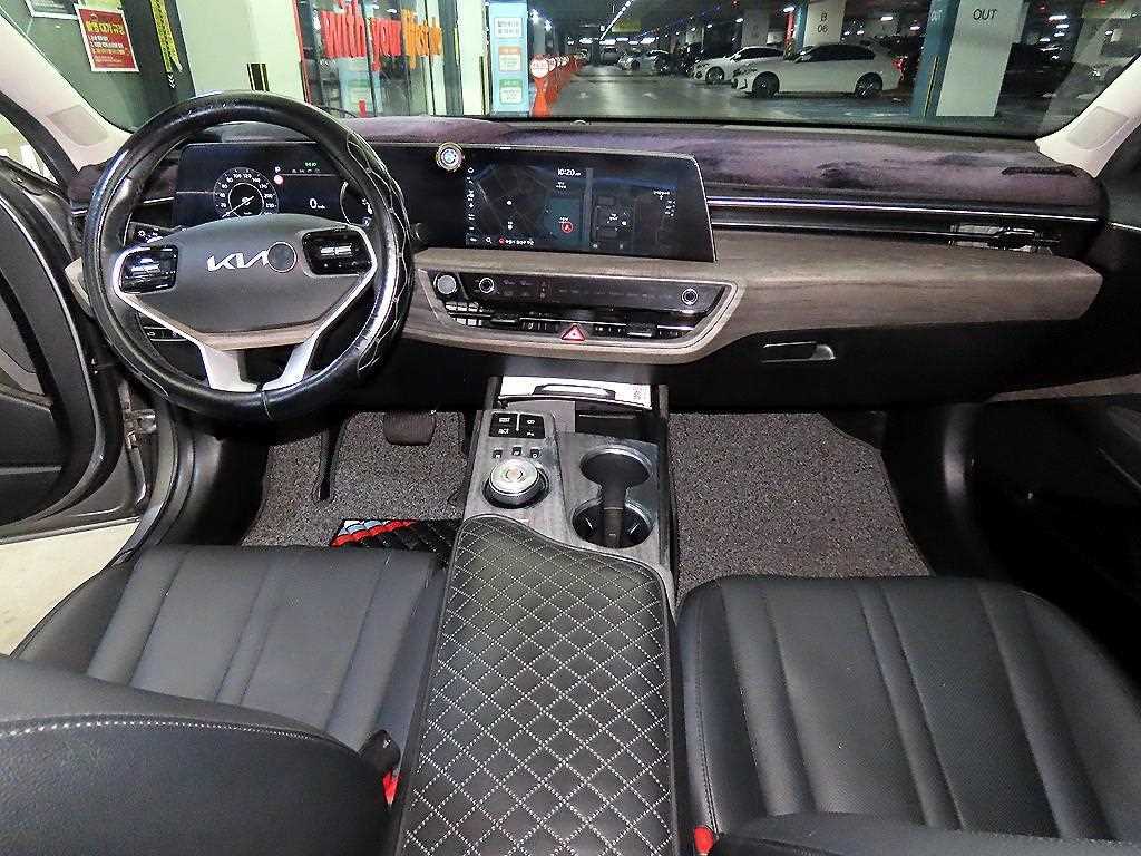 KIA K8 - Vista 10