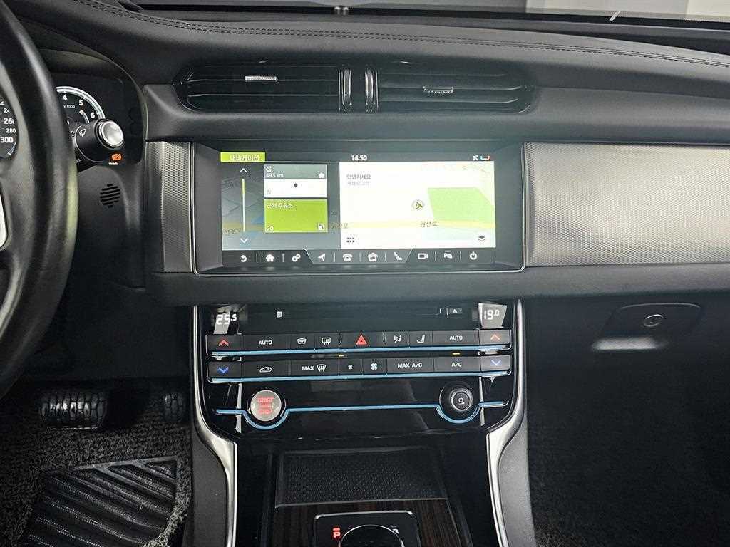 Jaguar XF 2018 - Importación desde Corea - HF Imports Iquique - Foto 14