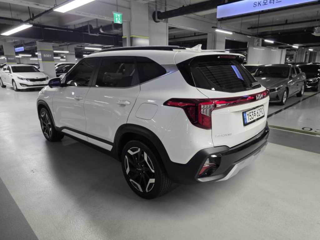KIA Seltos - Vista 6