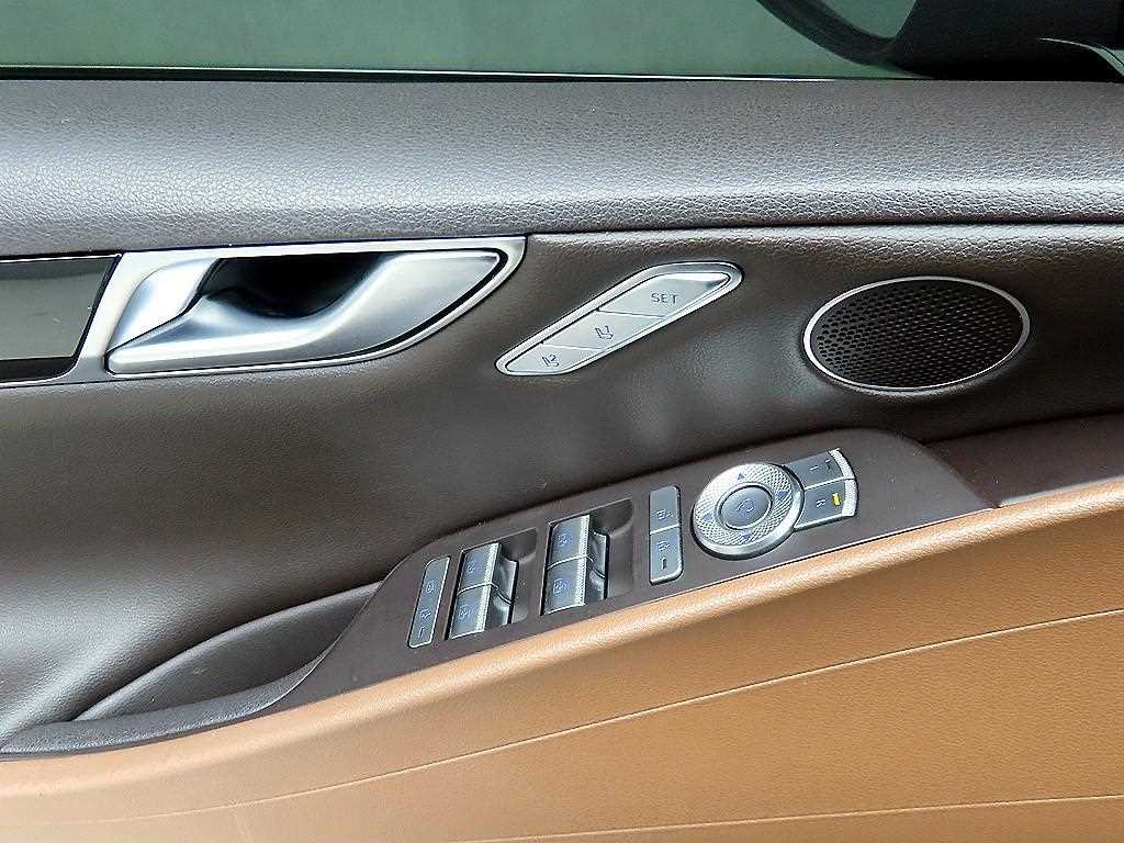 Genesis G80 - Vista 11