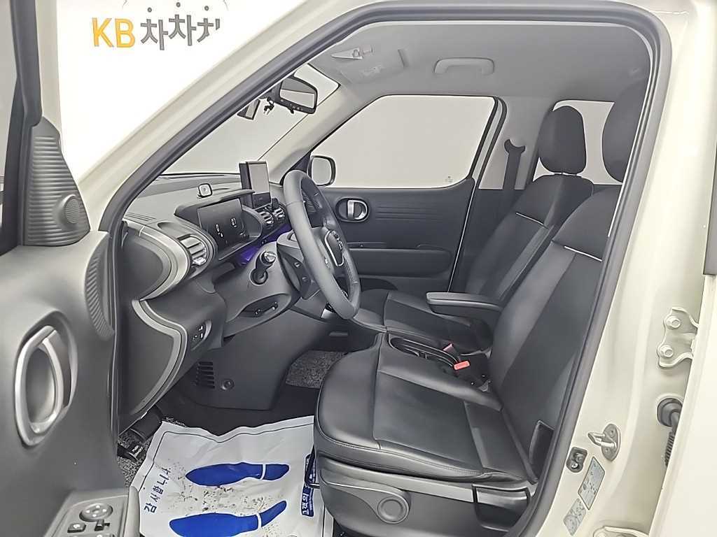 HYUNDAI Casper - Vista 11