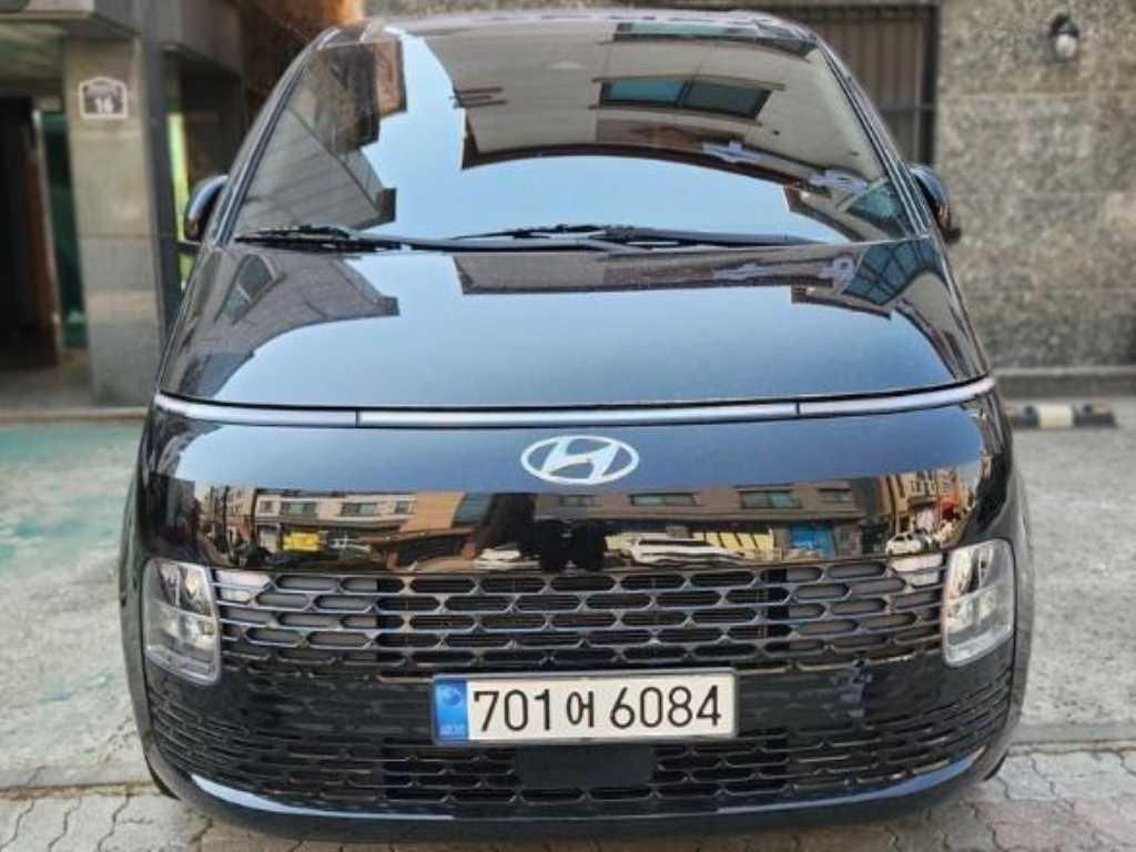 HYUNDAI Staria 2023 Negro - Importación desde Corea - HF Imports Iquique - Foto 1