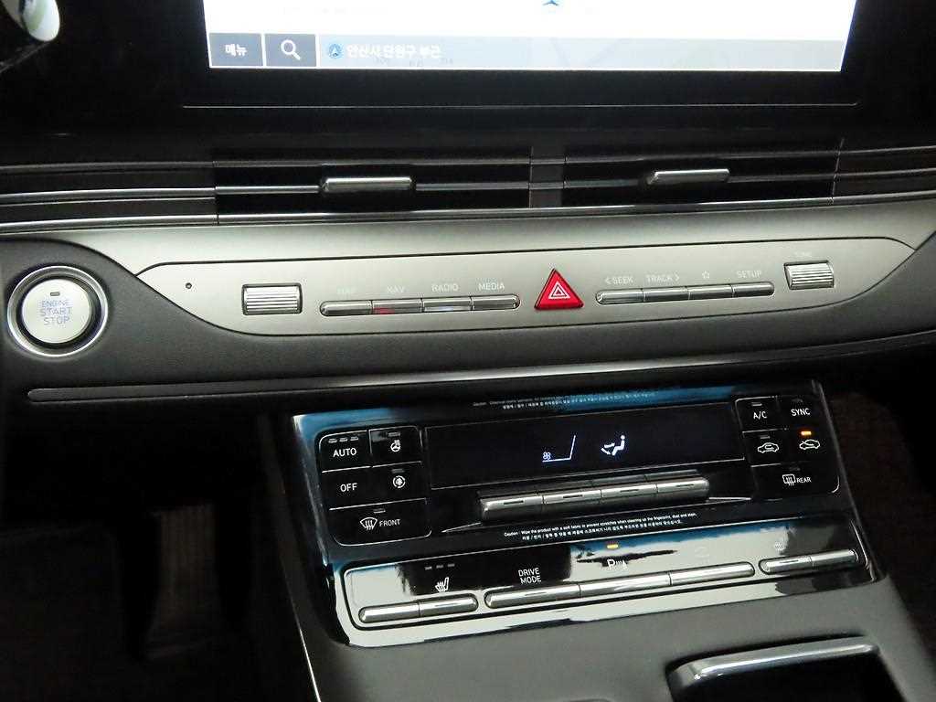 HYUNDAI Grandeur - Vista 10