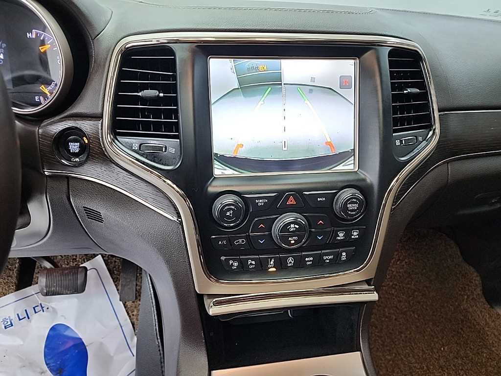 Jeep Cherokee - Vista 9