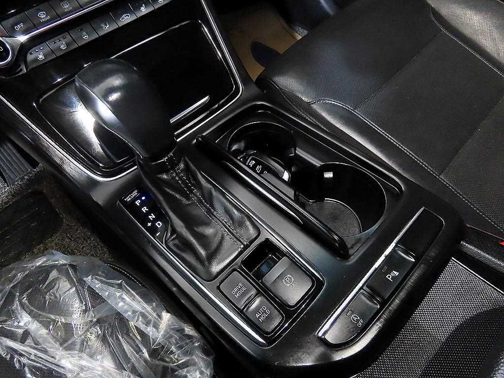 HYUNDAI Grandeur - Vista 12