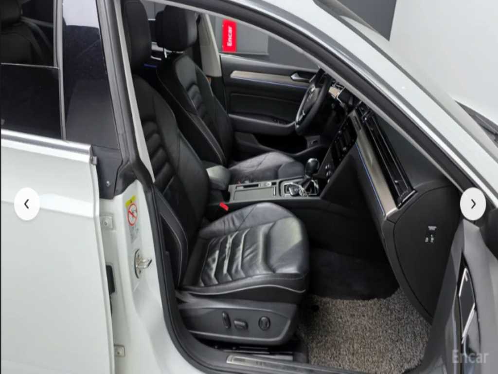 Volkswagen Arteon - Vista 11