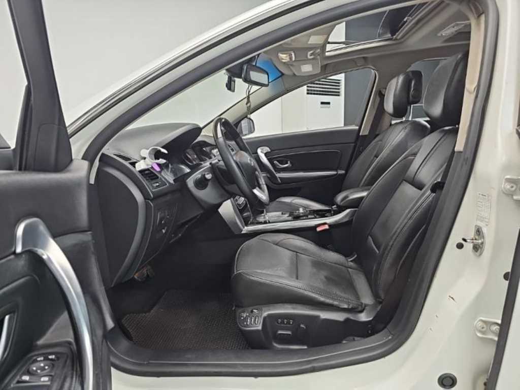 SAMSUNG SM5 2010 Blanco - Importación desde Corea - HF Imports Iquique - Foto 16