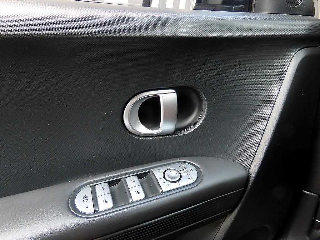 HYUNDAI Ioniq 5 - Vista 11