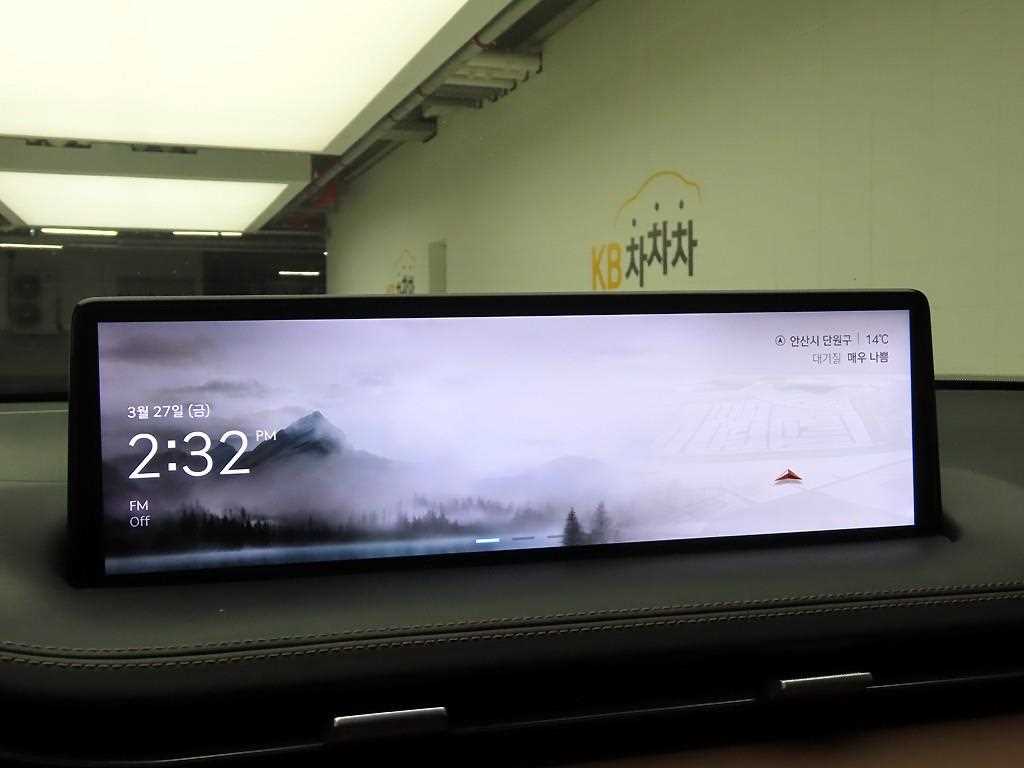 Genesis GV70 - Vista 8