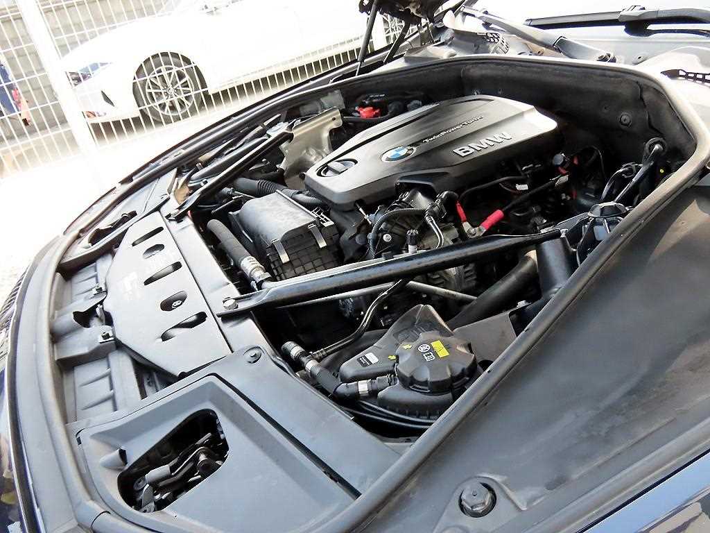 BMW 5 Series 2016 Negro - Importación desde Corea - HF Imports Iquique - Foto 19