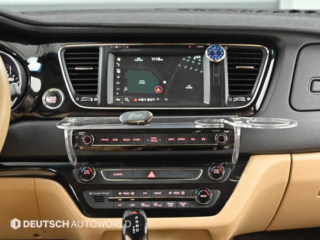 KIA Carnival 2016 Blanco - Importación desde Corea - HF Imports Iquique - Foto 14