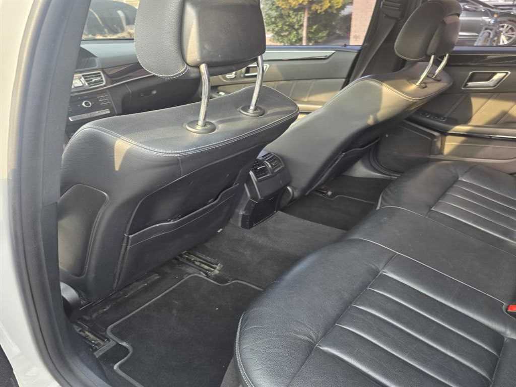 Mercedes Benz E class - Vista 11