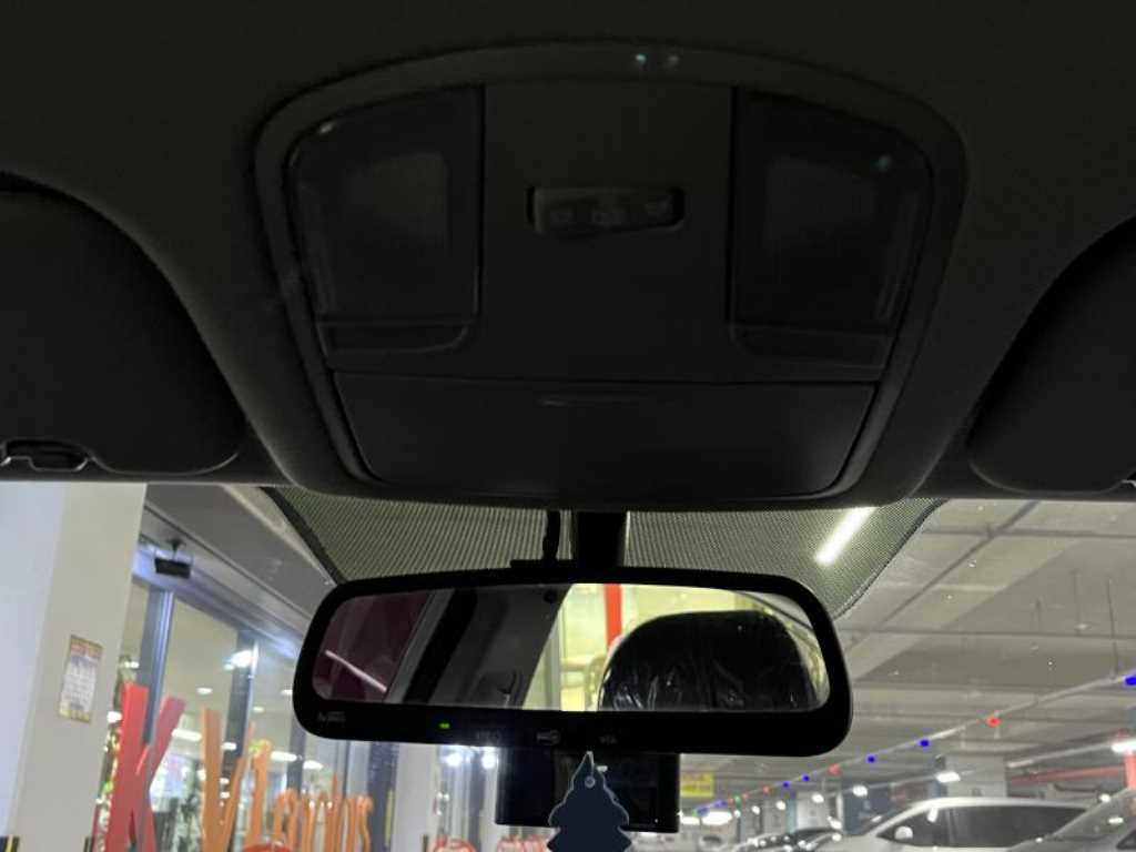 HYUNDAI Avante - Vista 6