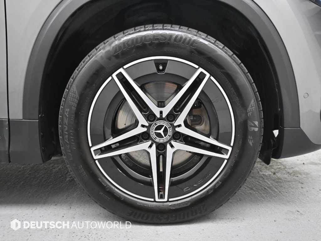 Mercedes Benz EQA - Vista 5