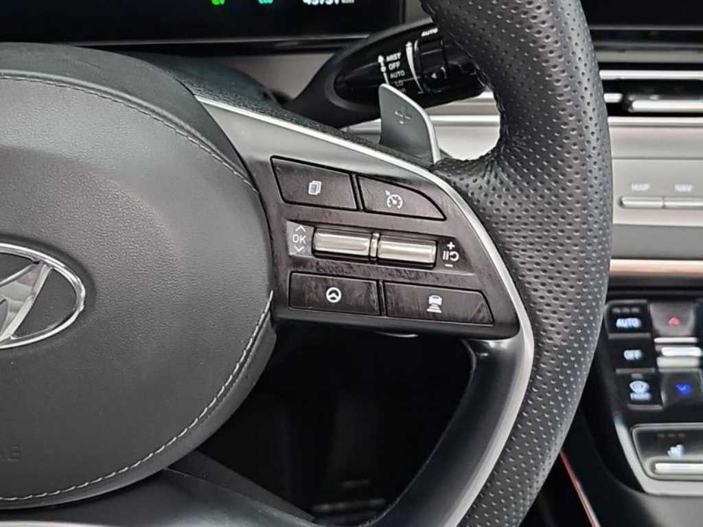 HYUNDAI Grandeur - Vista 12