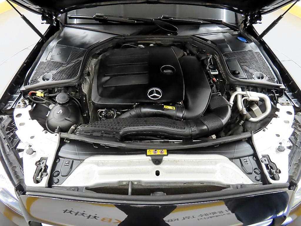 Mercedes Benz C Class 2021 Negro - Importación desde Corea - HF Imports Iquique - Foto 19