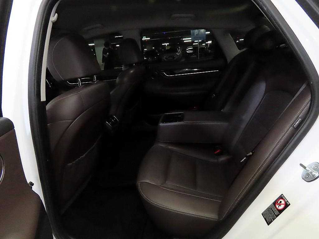 HYUNDAI Grandeur - Vista 7