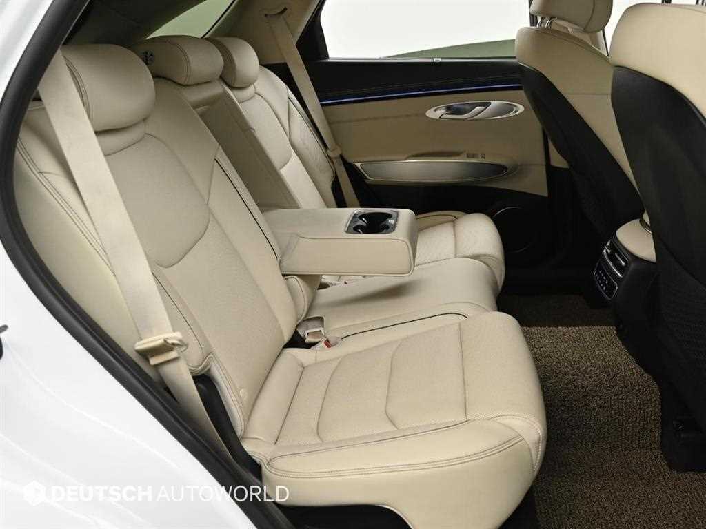 Genesis GV70 - Vista 12