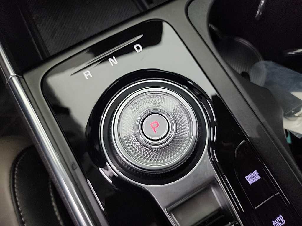 KIA Carnival - Vista 8