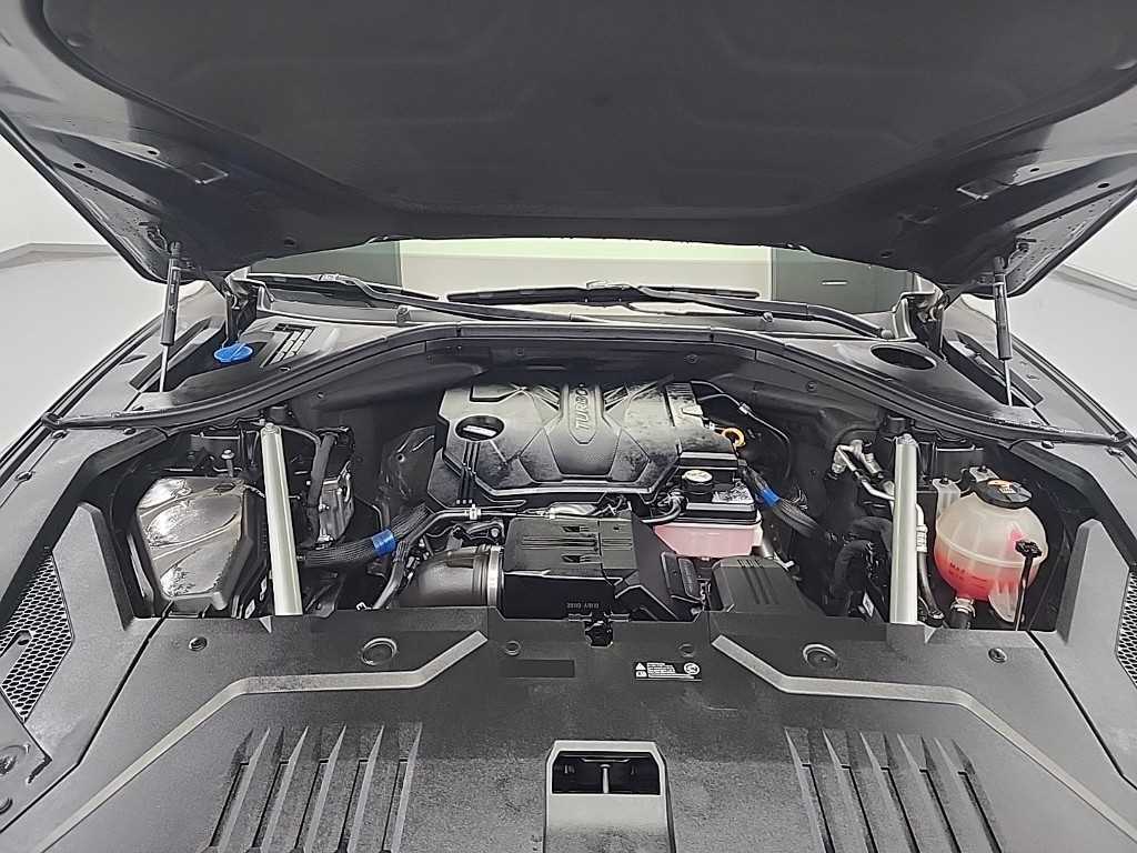 Genesis GV70 - Vista 5