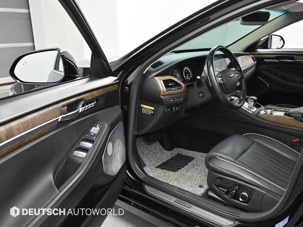 Genesis G90 - Vista 11