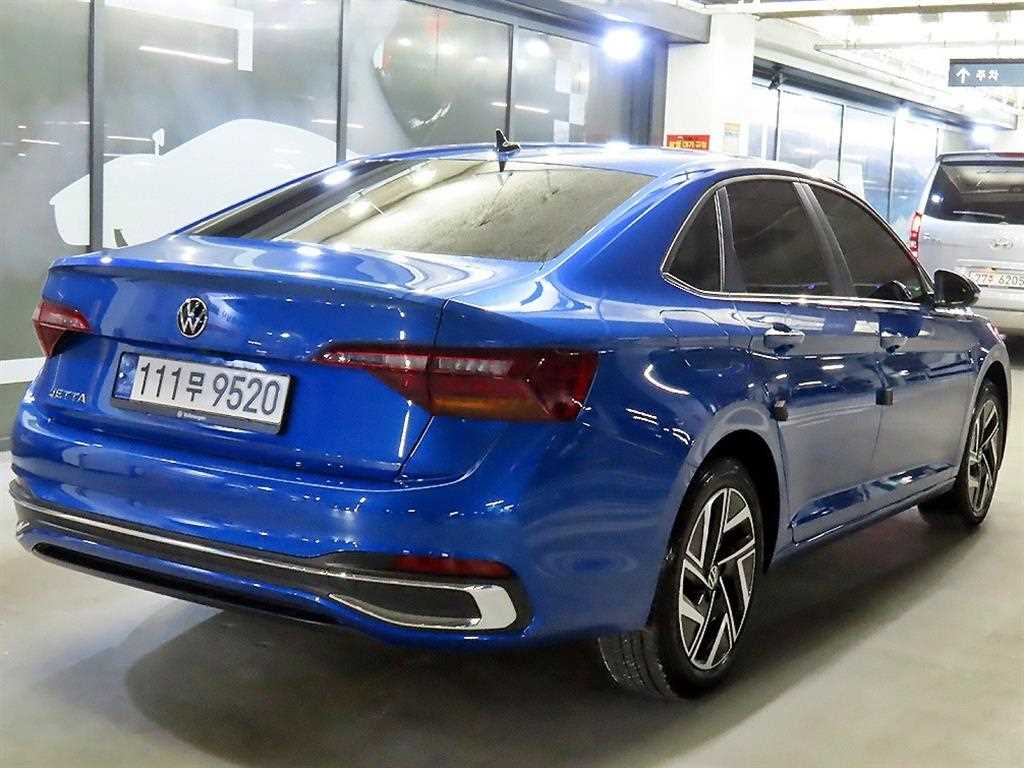 Volkswagen Jetta - Vista 4