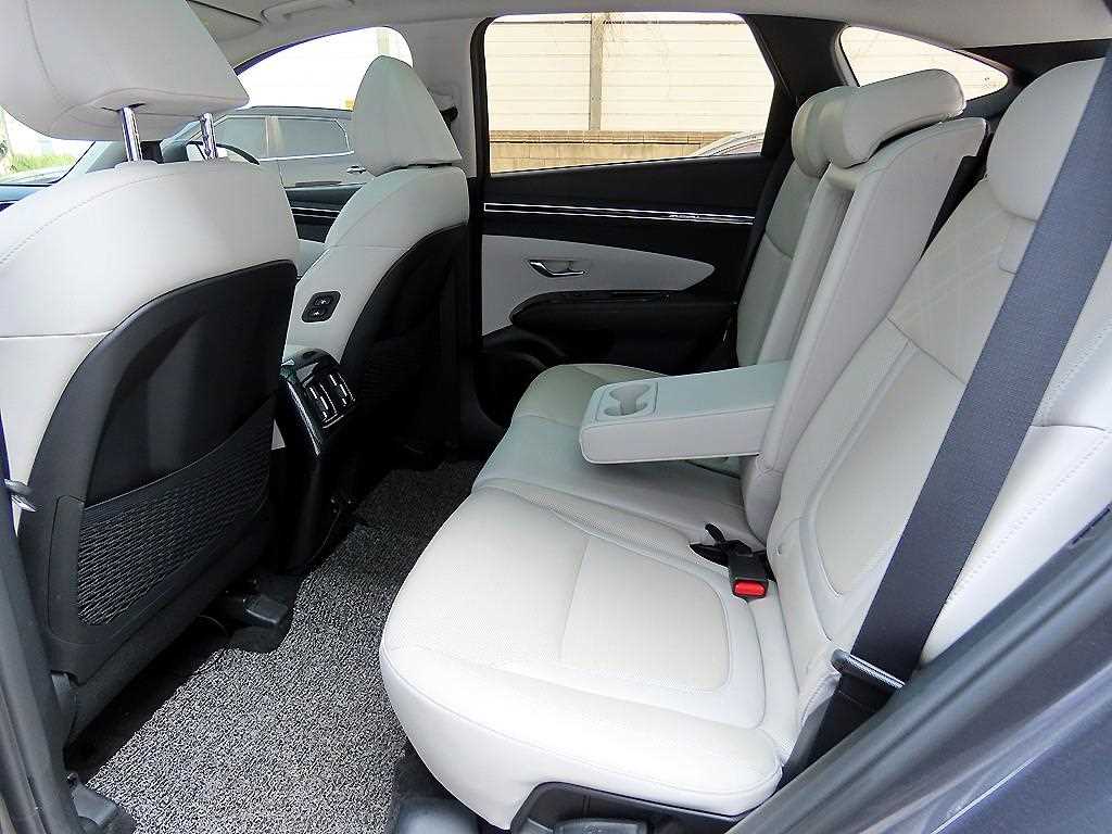 HYUNDAI Tucson - Vista 6